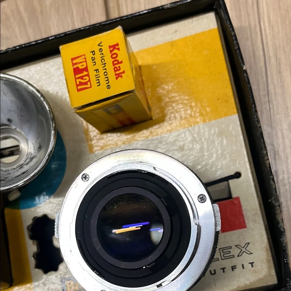 Kodak Brownie Vintage Starflex Black and Silver Camera Set